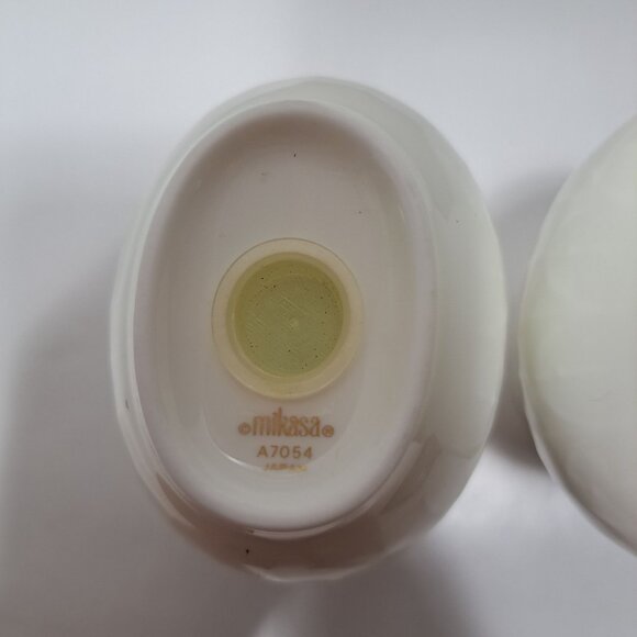 Mikasa June Splendor Salt & Pepper Set AS IS - Picture 8 of 8